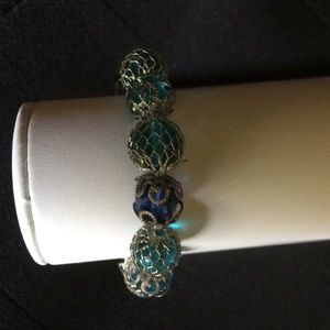 Handmade crystal and wire stretch bracelet